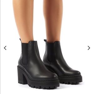 NWT Fuzzy1 Black Cleated Boots